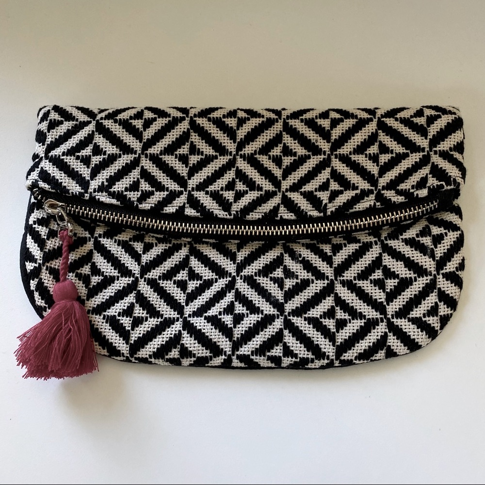 NWT black and white clutch